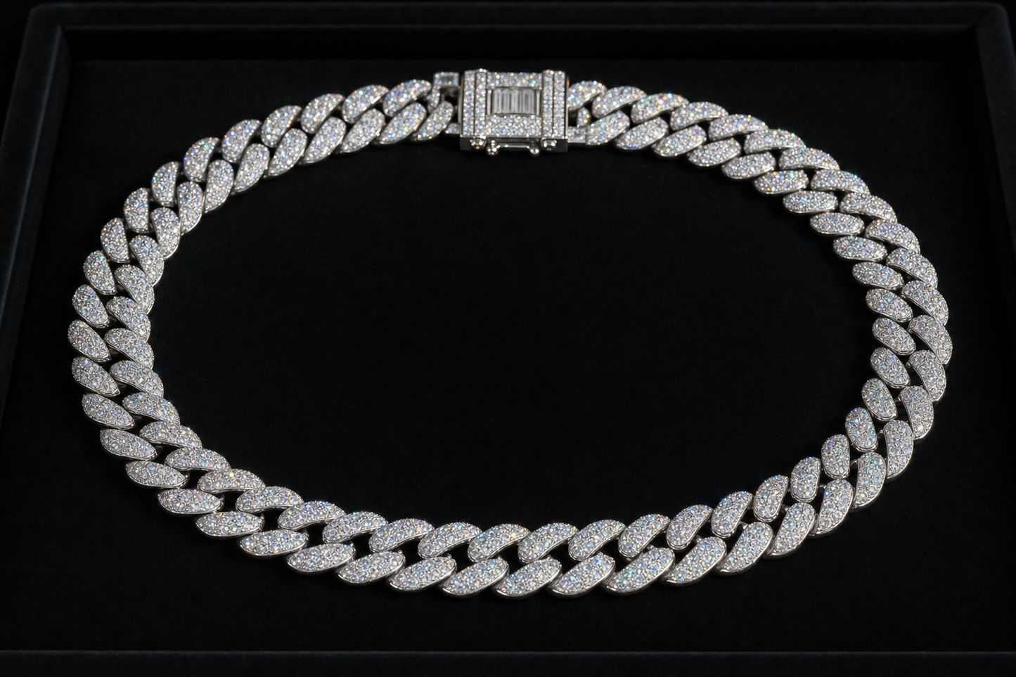 VVS Lab Moissanite Cuban Chain 14mm – Front View