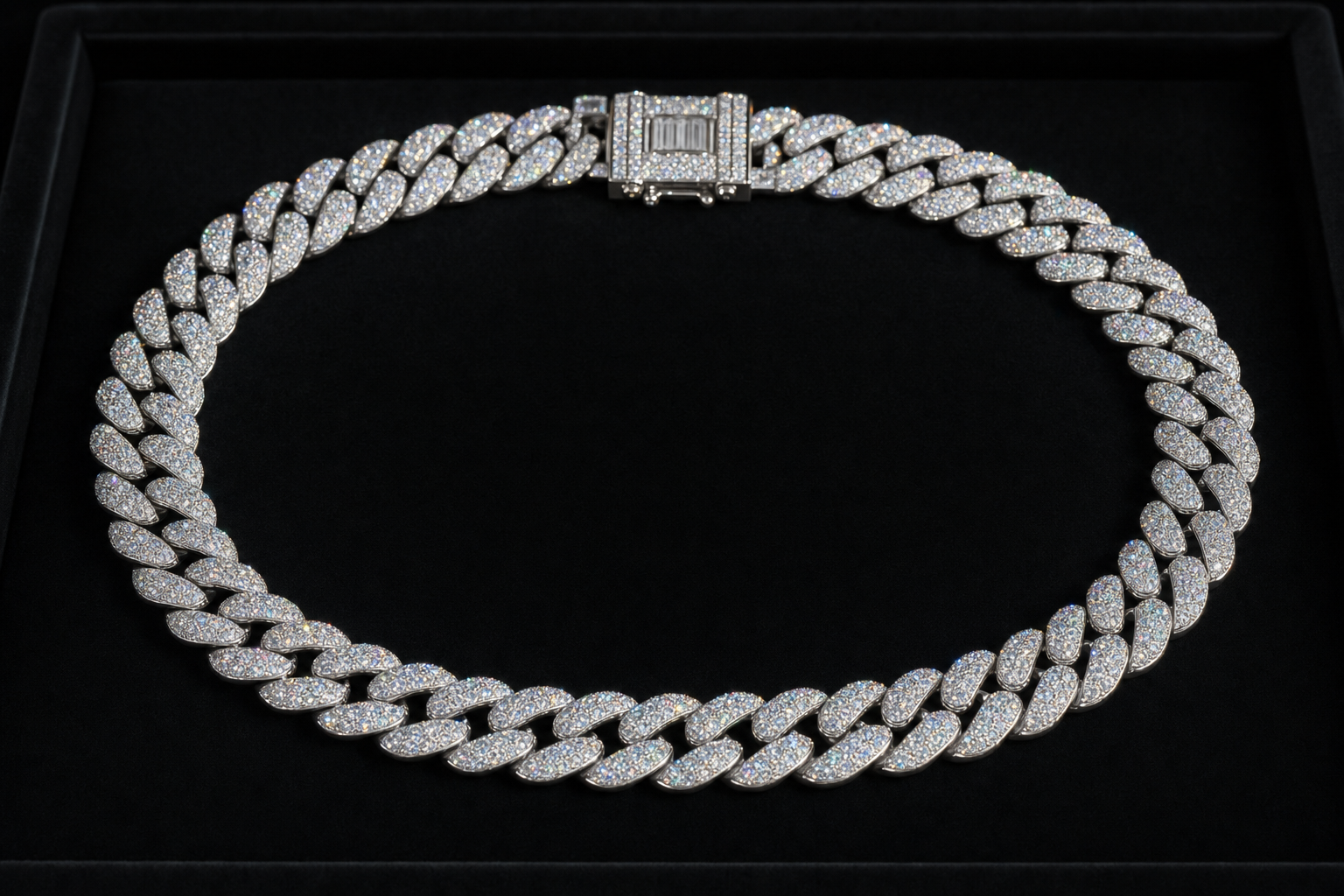 VVS Lab Moissanite Cuban Chain 14mm – Front View